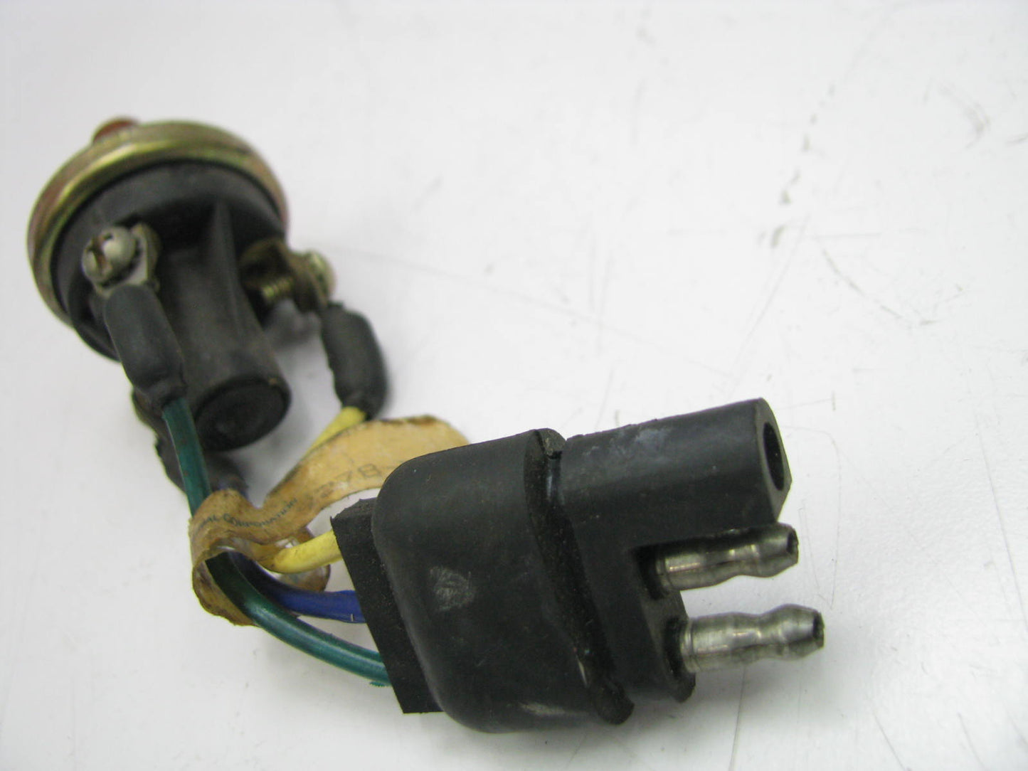 NEW - OUT OF BOX FORD E0HT-9278-BA Oil Pressure Sensor 78-89 L-Series 3208 & NTC