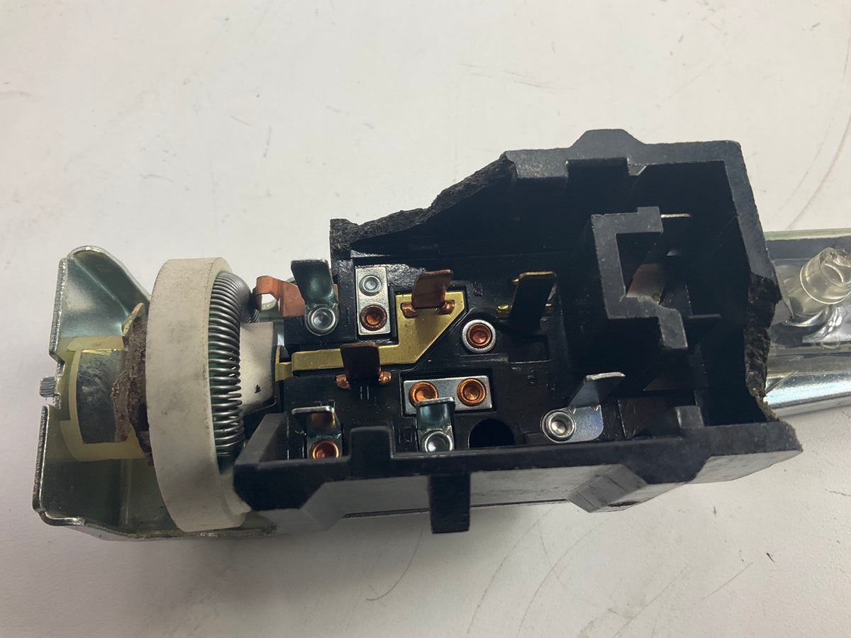 BROKEN CONNECTOR - OUT OF BOX E0SB-11654-CC Headlight Headlamp Switch