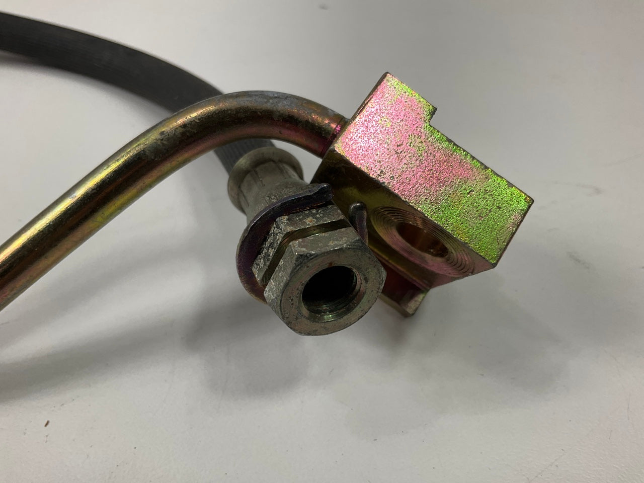 NEW - OUT OF BOX - OEM FORD E0TA-2078-AB Front Left Brake Hose