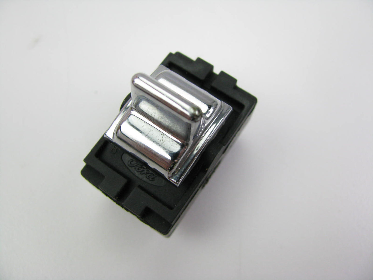 NEW - OUT OF BOX - OEM FORD E0VB-14529-AA Power Window Switch - E0VY-14529-A