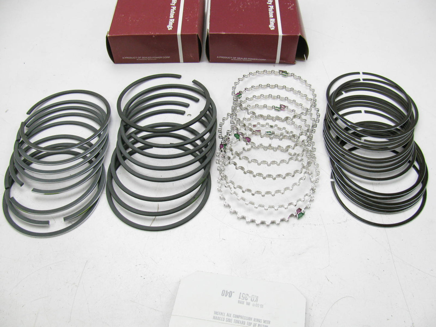 OUT OF BOX E175KC-040 Engine Piston Rings .040'' For 1962-1965 Ford 4.3L 260 V8