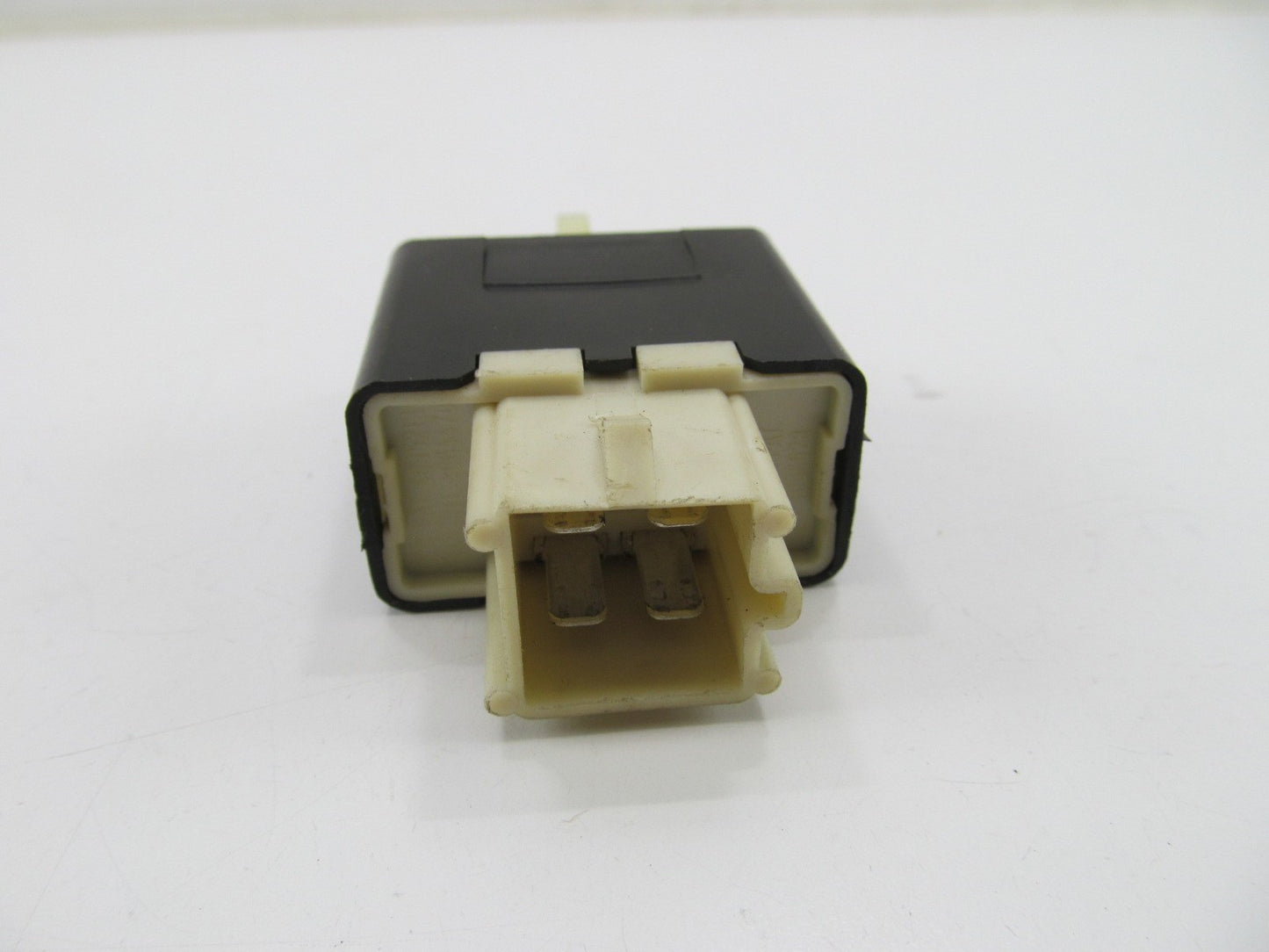 NEW - OUT OF BOX FORD E1EB-19A328-A1B Rear Window Defroster Defogger Switch