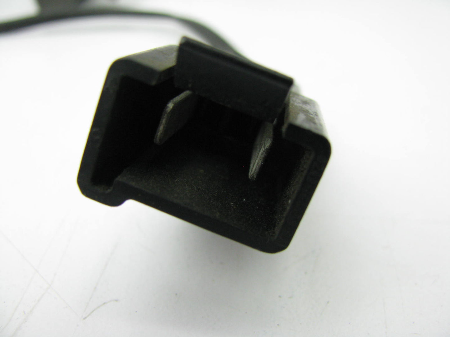NEW - OUT OF BOX E1PZ-9S565-A Mixture Control Solenoid For 1981-1983 Ford 2-BBL
