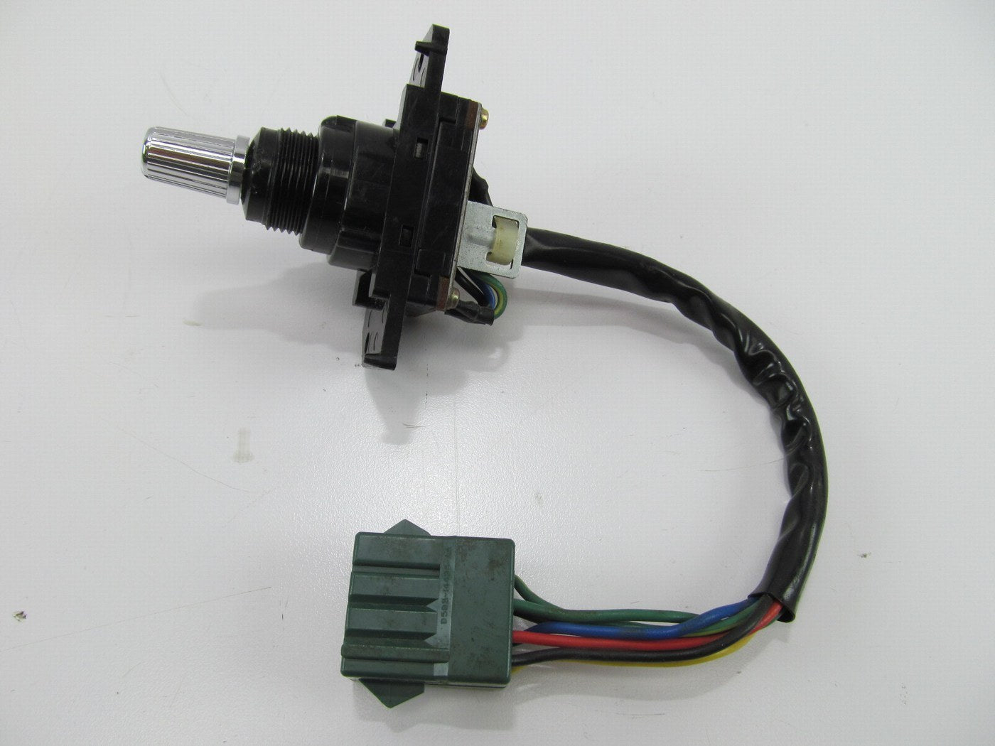 NEW - OUT OF BOX - OEM Ford E1VB-17B676-AC  Power Mirror Adjust Switch