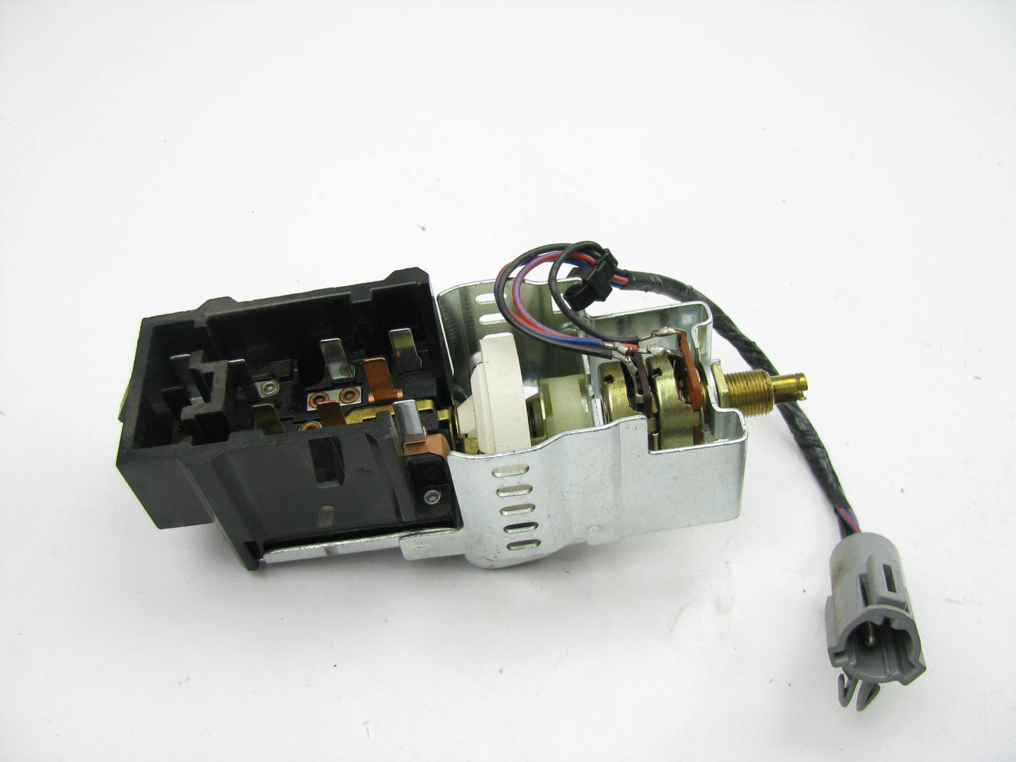 NEW - OUT OF BOX - OEM Ford E1WB-11654-CA Headlight Head Lamp Switch