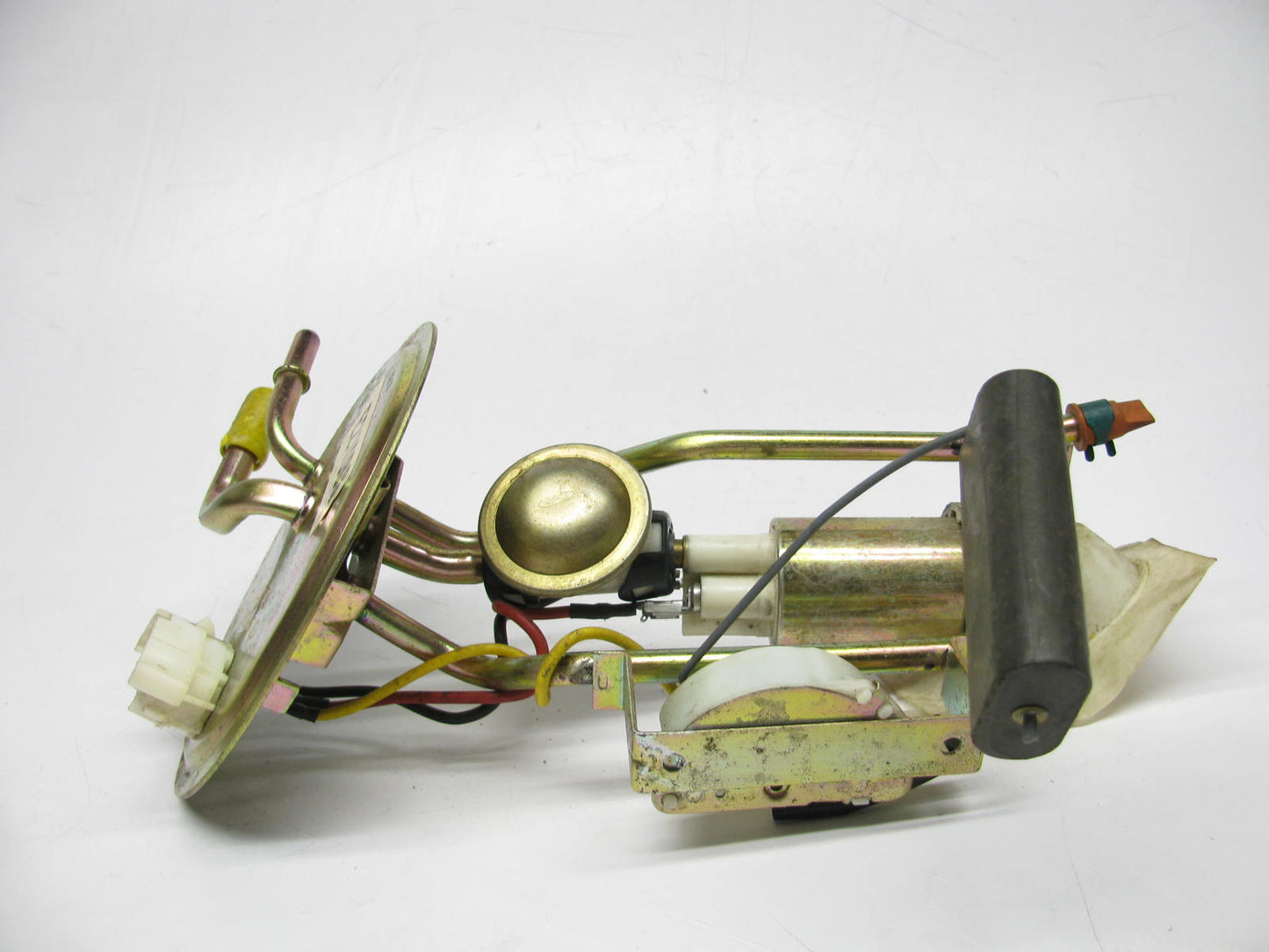 NEW - OUT OF BOX AIRTEX E2108S Electric Fuel Pump And Sender Assembly