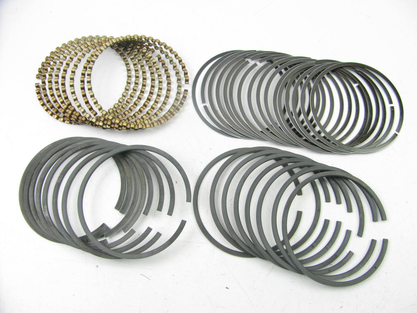 NEW - OUT OF BOX E236X-060 Engine Piston Rings - .060'' Oversize