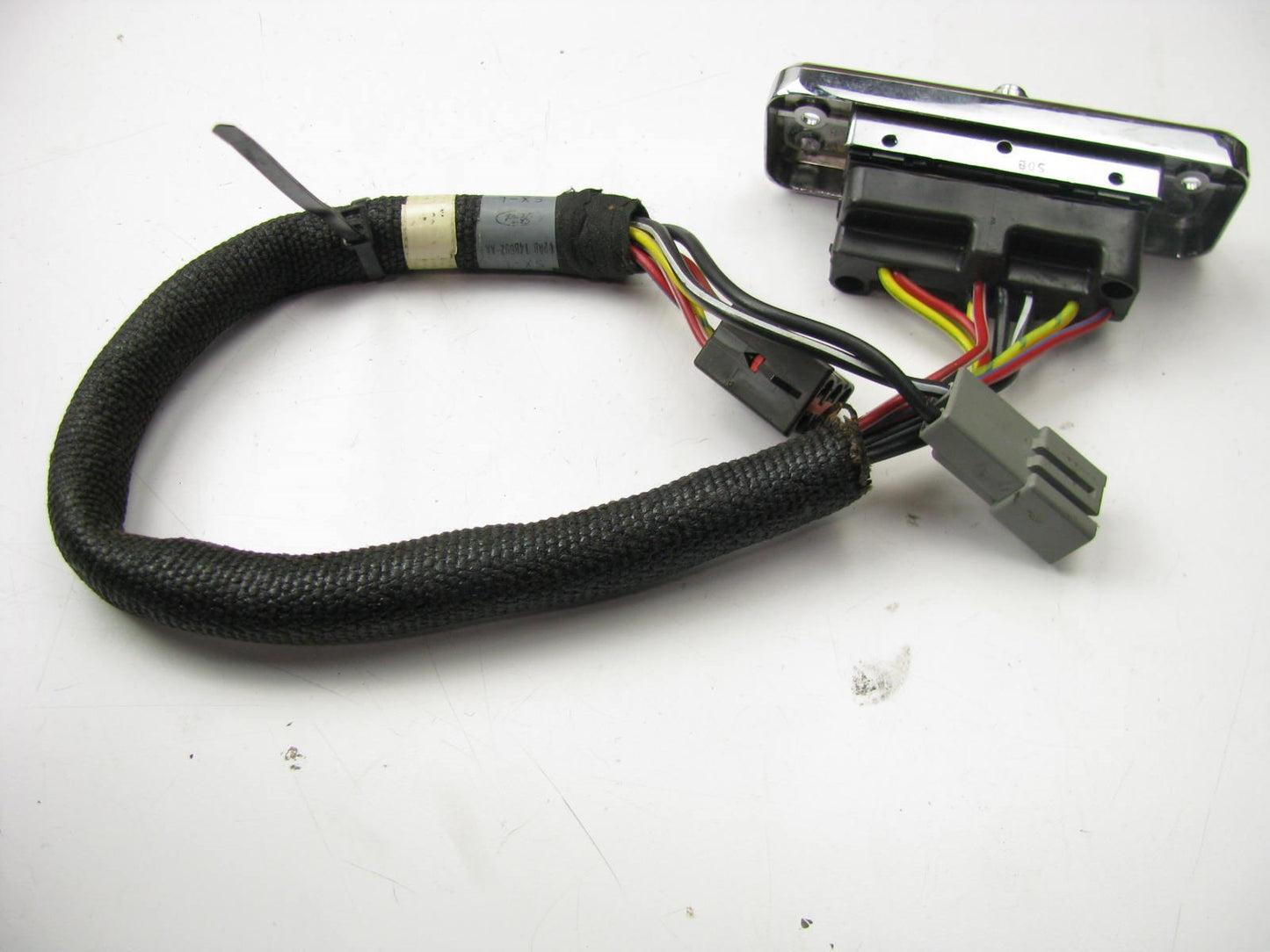 NEW - OUT OF BOX E2AB-14B692-AA LH Power Seat Adjust Switch 82-91 LTD Crown Vic