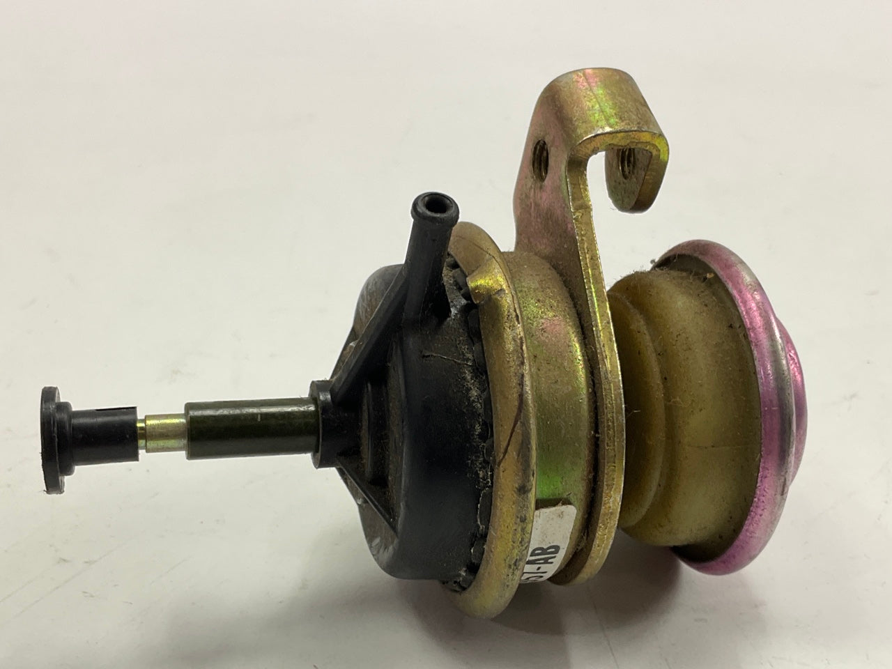 NEW - UNBOXED - OEM Ford E2AE-9E957-AB Carburetor Dash Pot Dashpot Solenoid