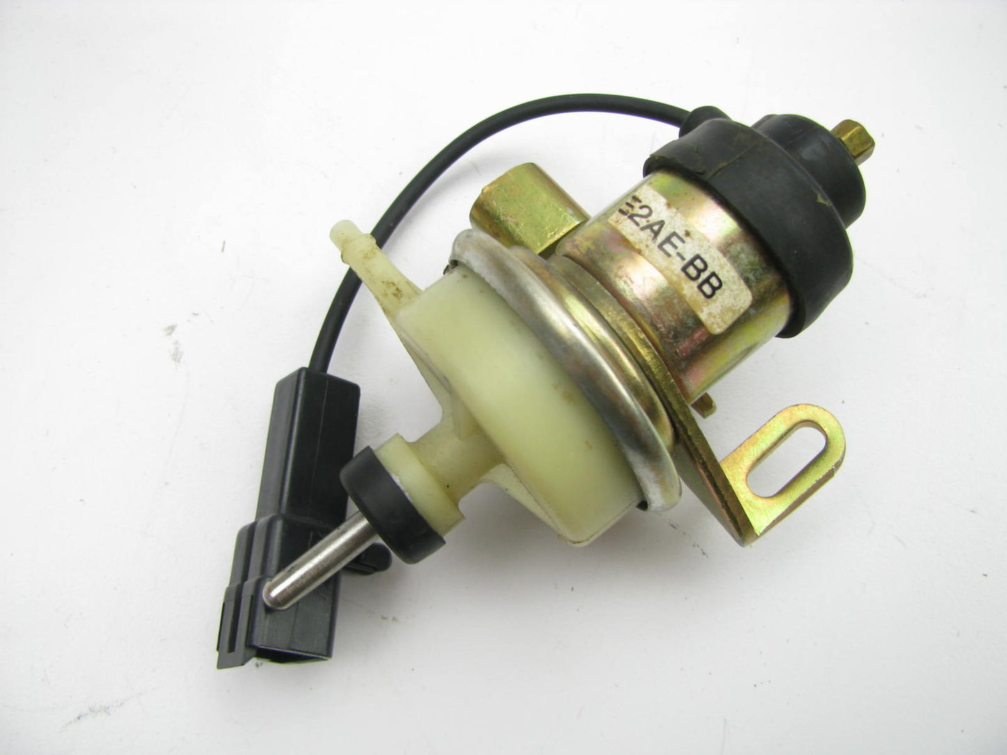 NEW UNBOXED OEM Ford E2AE-BB Carburetor Idle Stop Solenoid Actuator