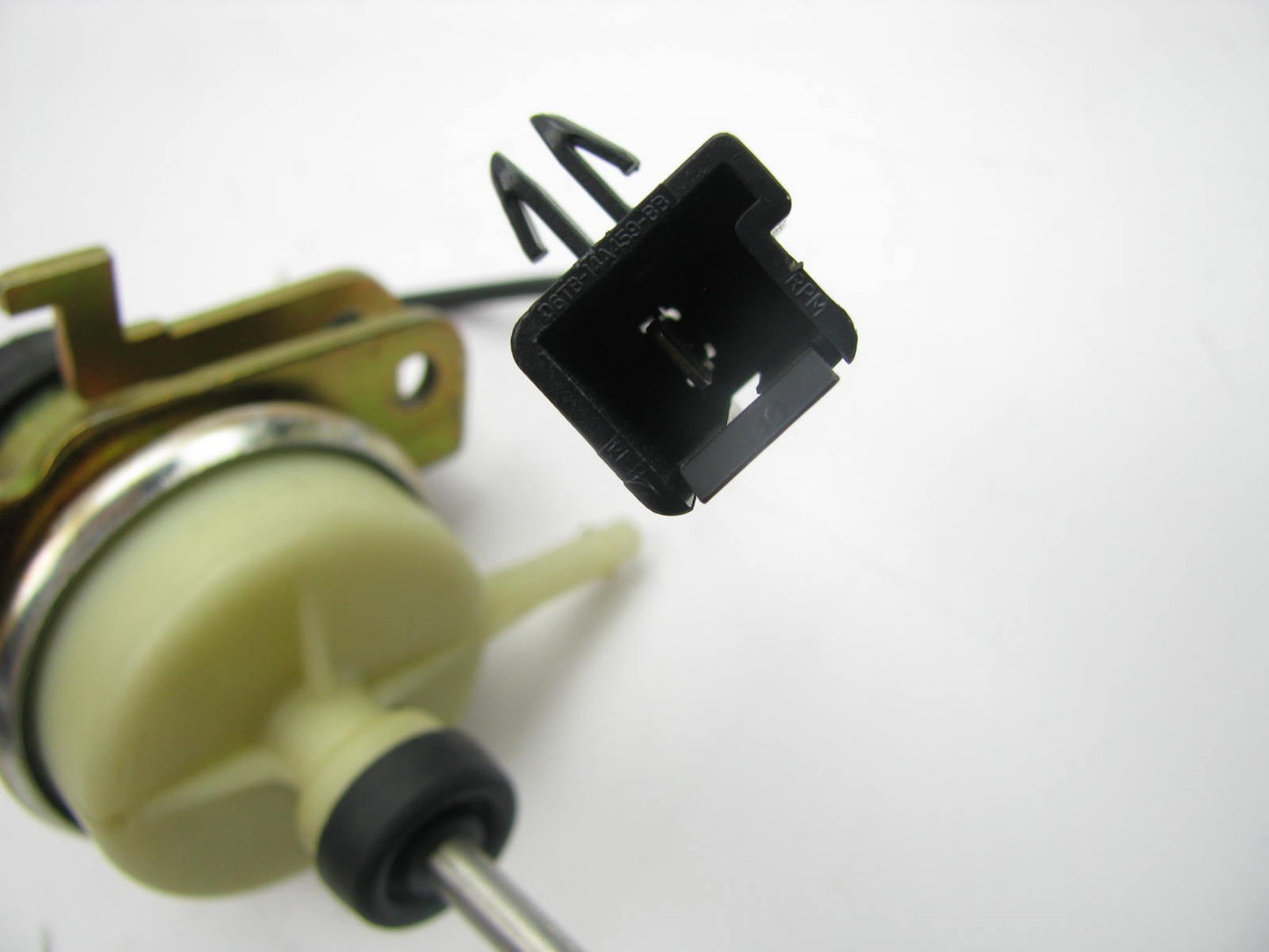 NEW UNBOXED OEM Ford E2AE-BB Carburetor Idle Stop Solenoid Actuator