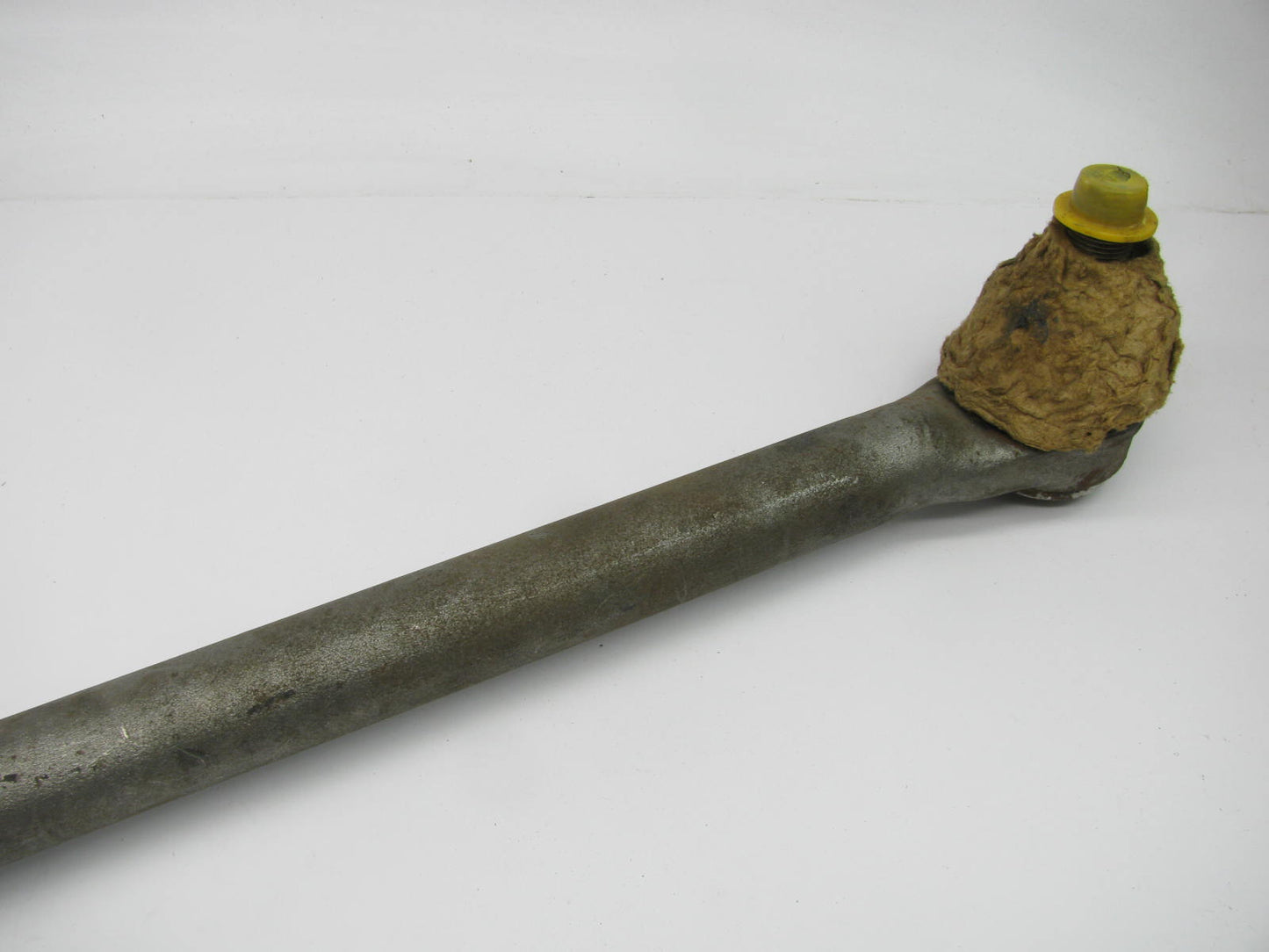 NEW - OUT OF BOX FORD E2HT-3304-CA Steering Drag Link 1983-90 C-CT600/900 P/S