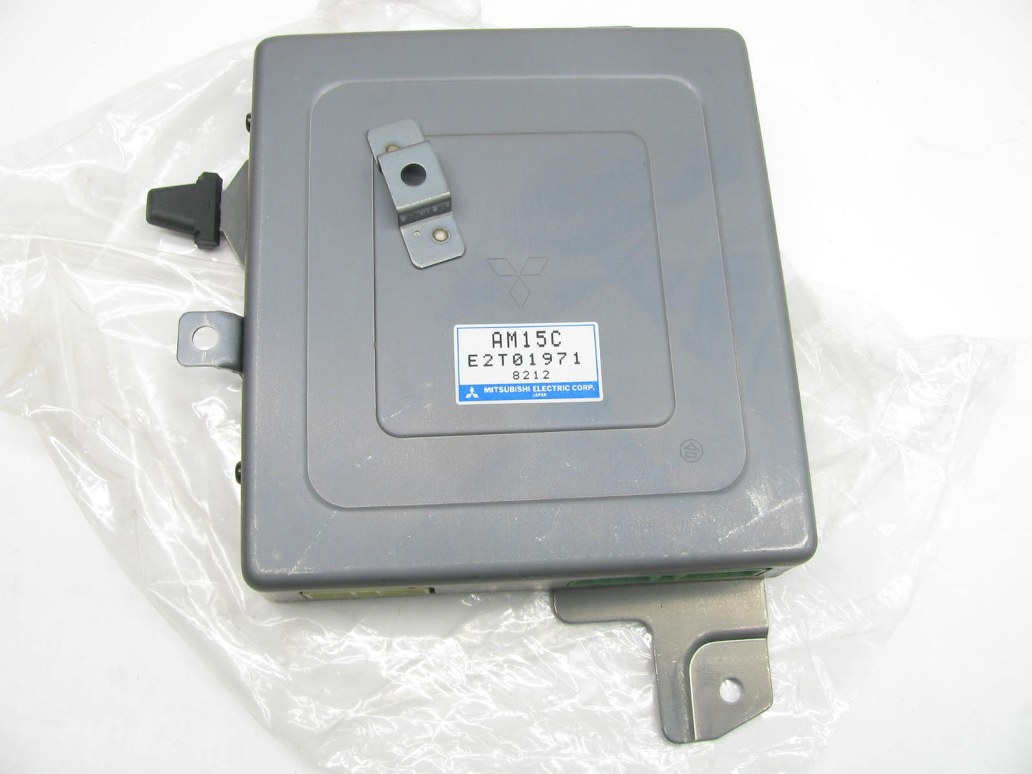 NEW - OUT OF BOX - OEM E2T01971 Engine Control Computer ECU 1988 Mazda B2600 M/T