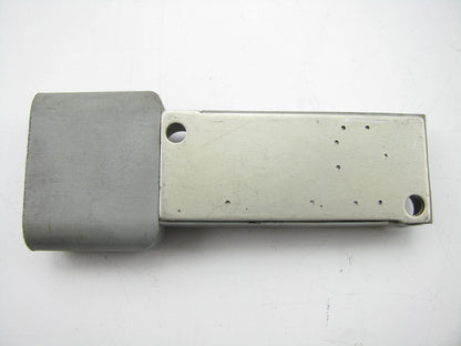 NEW - OUT OF BOX - Kemparts E324 Ignition Control Module