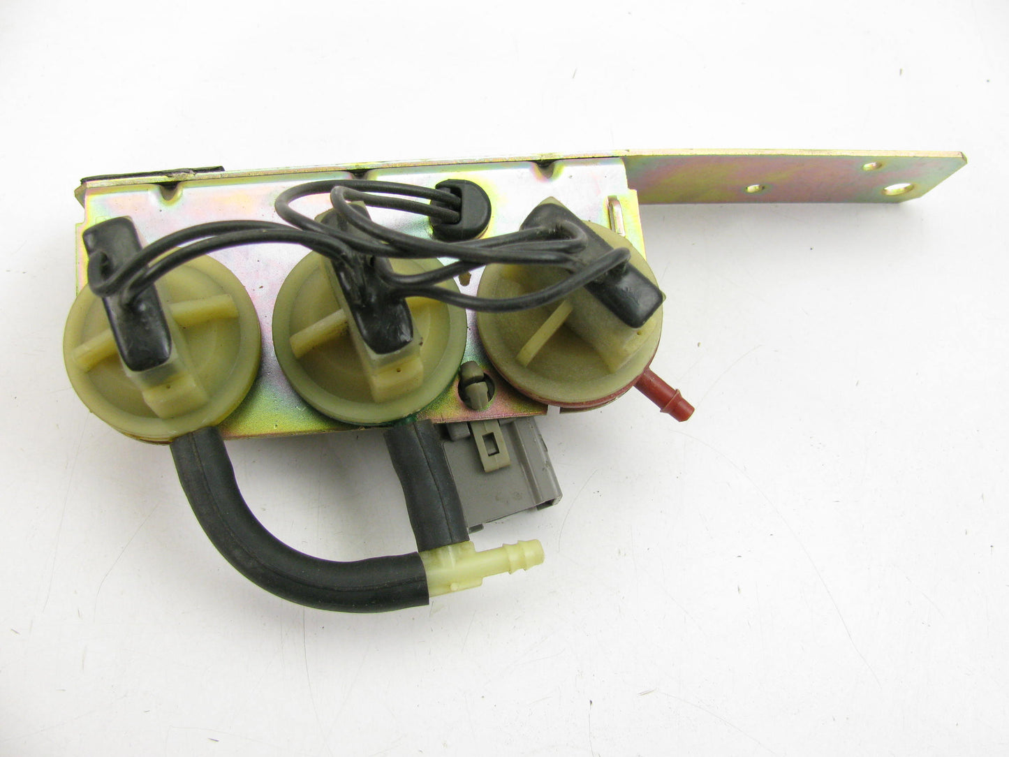 NEW - OUT OF BOX FORD E37E-12A182-A1A  Distributor Modulator Valve Switch