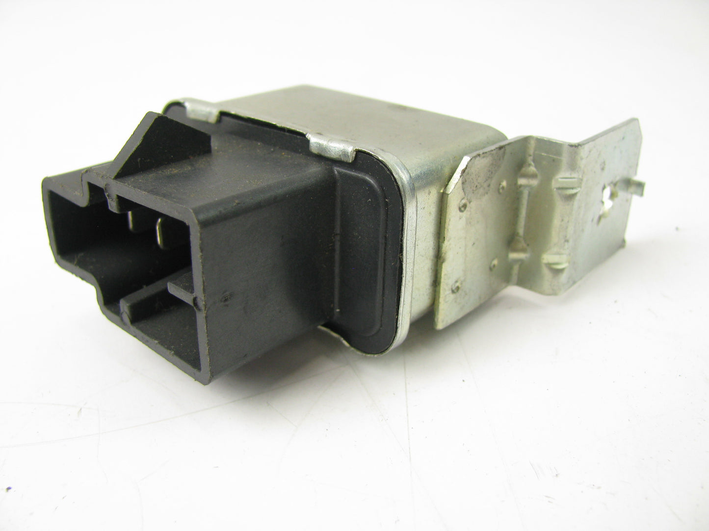 NEW - OUT OF BOX FORD E3BB-9C972-AA Carburetor Choke Relay 1983-1986 2.3L-L4