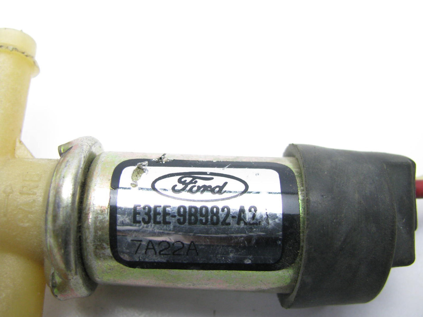 NEW UNBOXED Ford E3EE-9B982-A2A Vapor Canister Purge Valve Carb. Bowl Solenoid