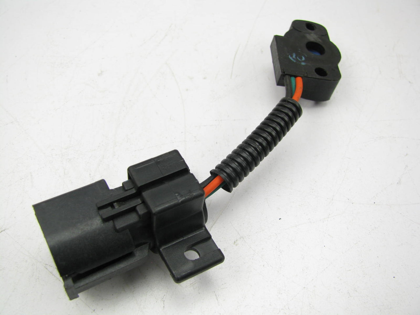 NEW - Out Of Box E3PF-9B989-AA Throttle Position Sensor for 1982-1985 Ford