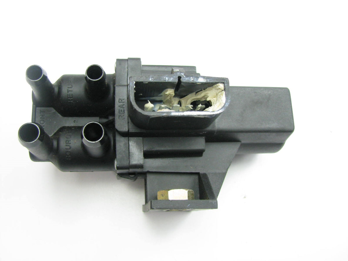 NEW - OUT OF BOX - OEM Ford E3TB-9F271-AA Dual Fuel Tank Gas Select Valve