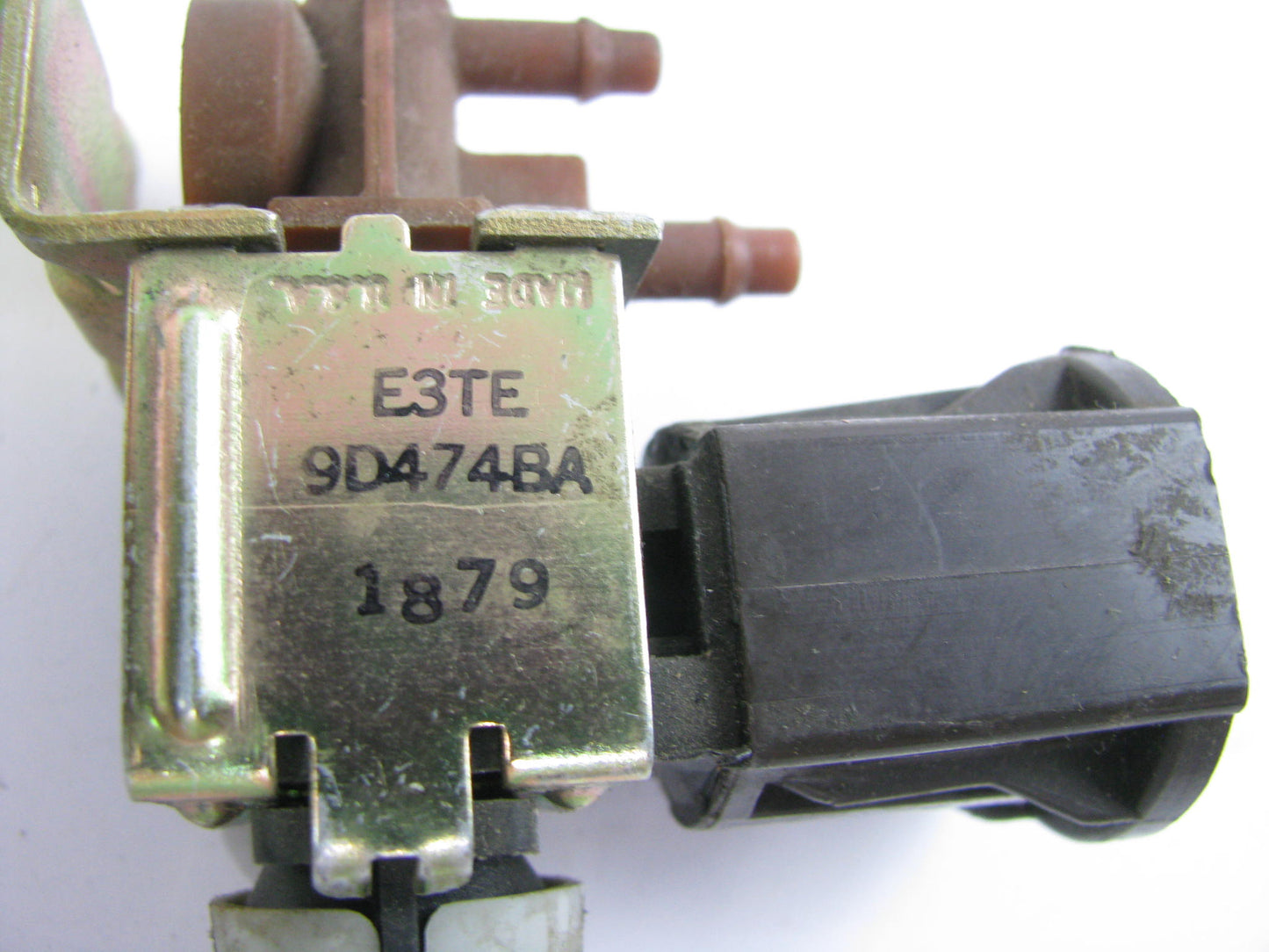 NEW - UNBOXED - OEM FORD E3TE-9D474-BA EGR Vacuum Valve Solenoid