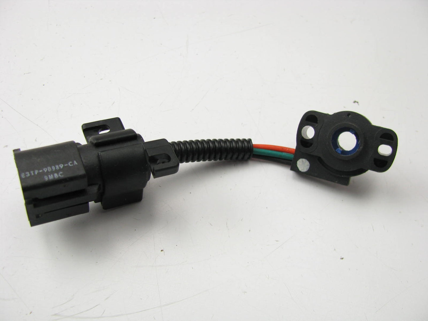 NEW OUT OF BOX OEM Ford E3TF-9B989-CA Throttle Position Sensor TPS 83-84 2.8L V6
