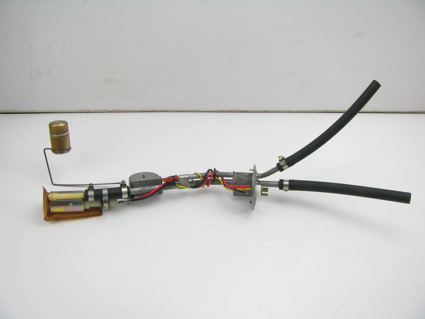 NEW - OUT OF BOX - OEM Ford E3TF-9H307-CD Electric In-Tank Pump Assembly