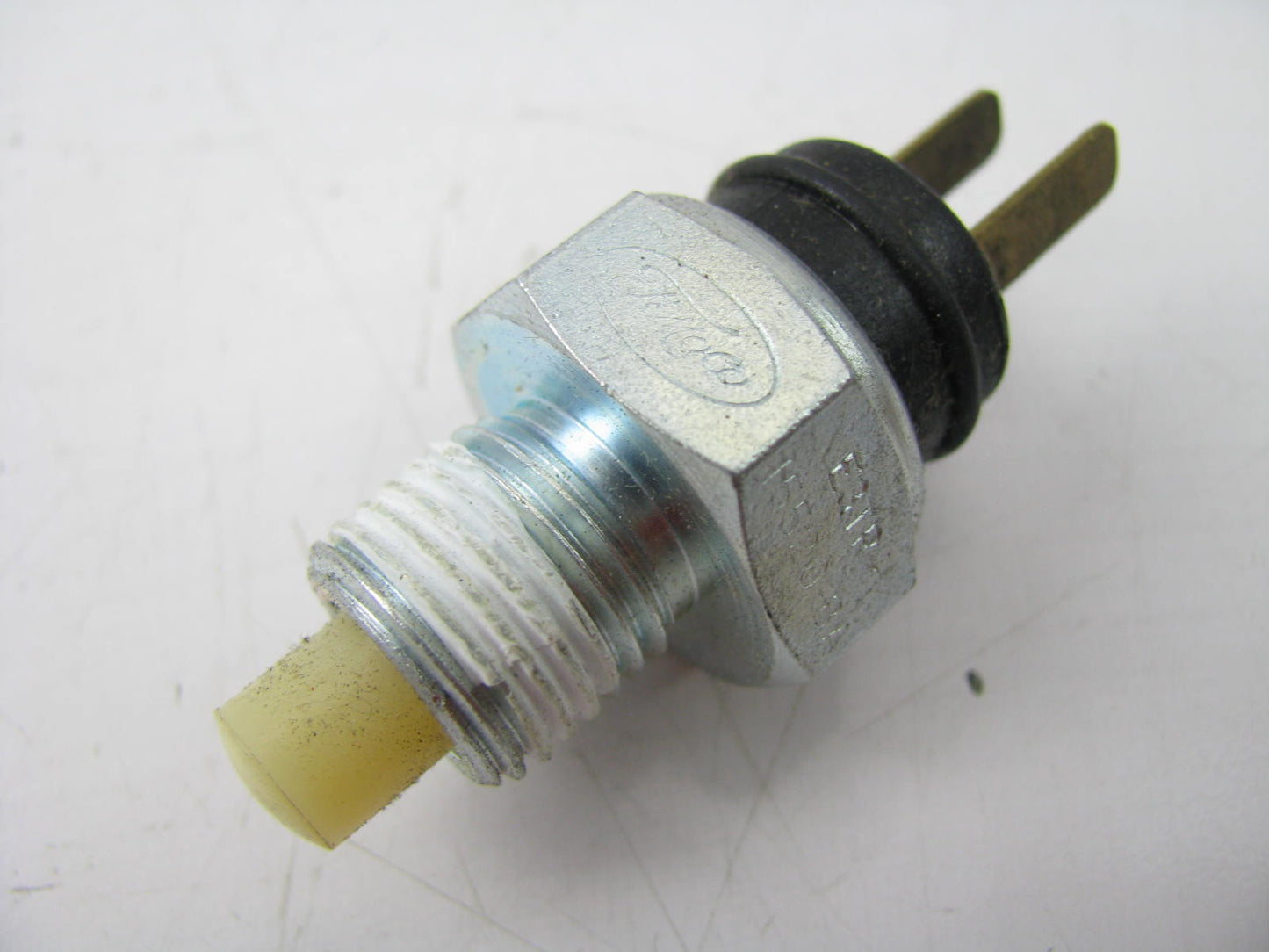 NEW - OUT OF BOX FORD E3TR-15520-BA SROD Manual Trans Back Up Light Lamp Switch