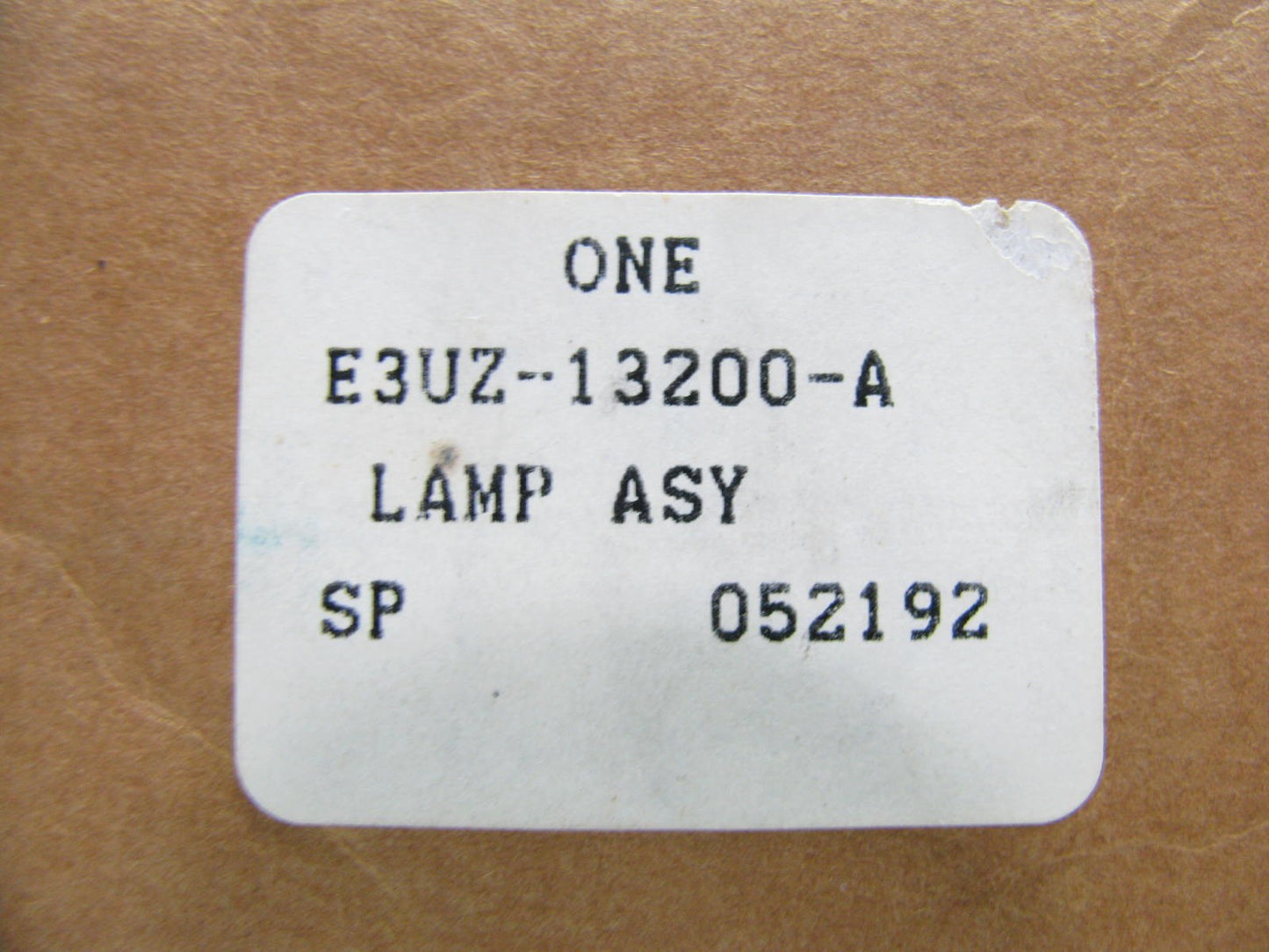 NEW - UNBOXED OEM Ford Front RIGHT Turn Signal Lamp Parking Light E3UZ-13200-A