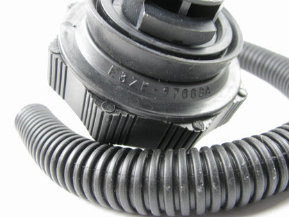 NEW OUT OF BOX - OEM Ford E3ZE-6766-BA Engine Crankcase Breather Cap