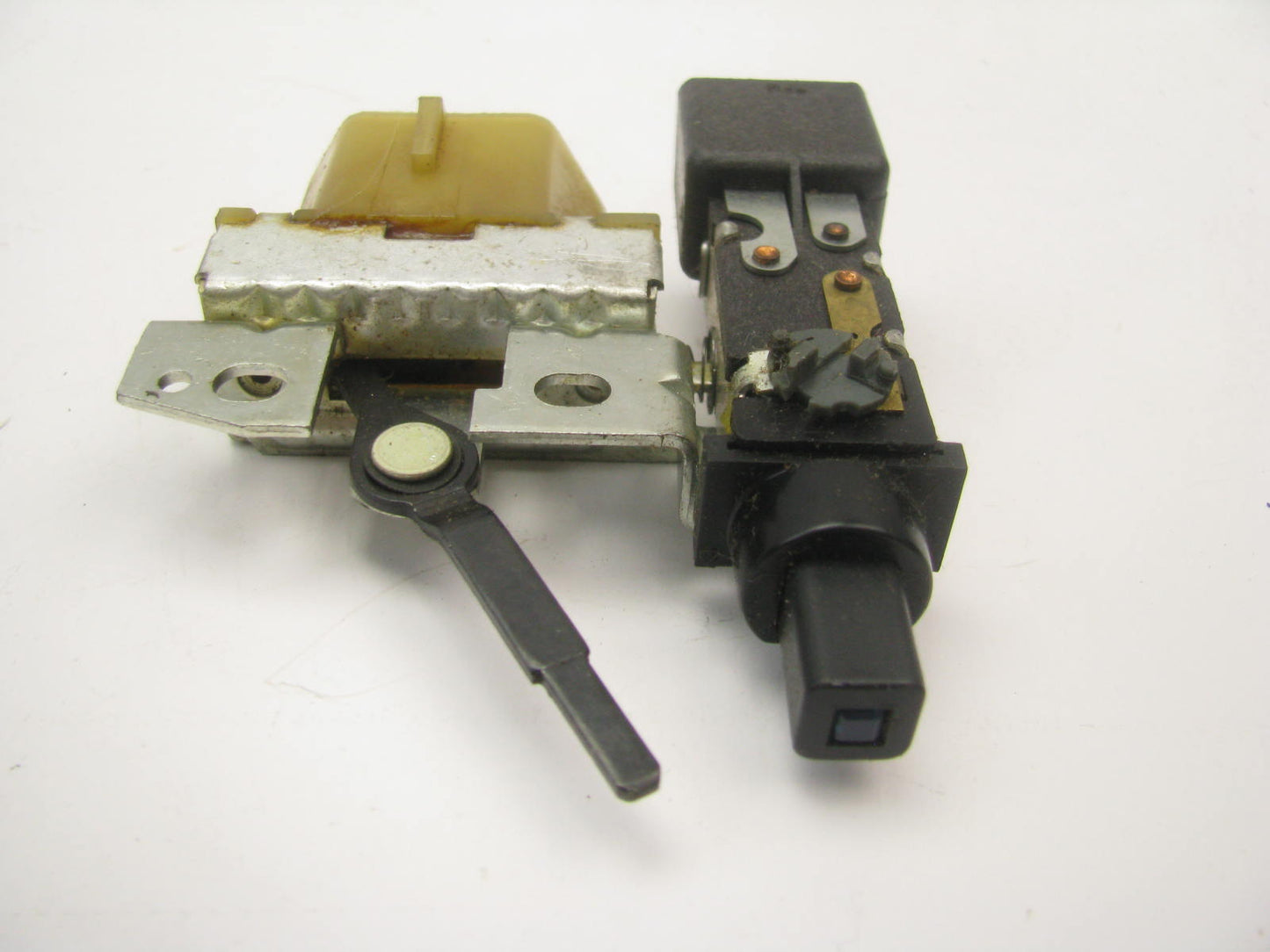 NEW - OUT OF BOX - OEM Ford E43H-19A642-AB Blower Fan Heat Motor Control Switch