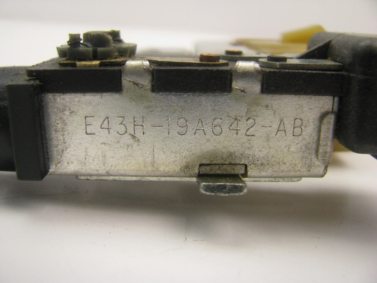 NEW - OUT OF BOX - OEM Ford E43H-19A642-AB Blower Fan Heat Motor Control Switch