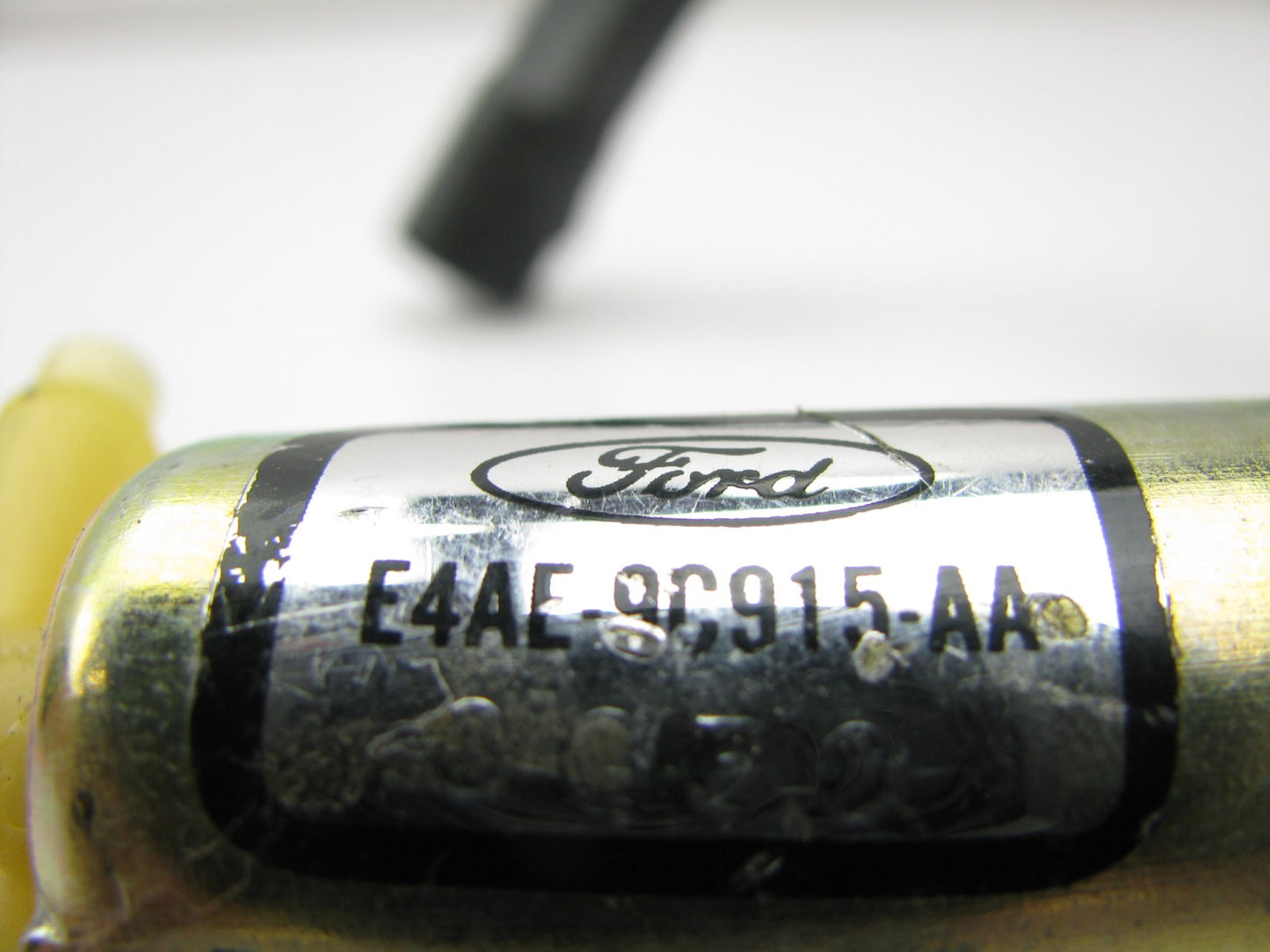 NEW - OUT OF BOX - OEM Ford E4AE-9C915-AA Vapor Canister Purge Valve