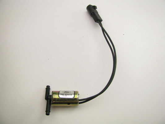 NEW UNBOXED OEM Ford E4AE-9C915-CA Vapor Canister Purge Valve