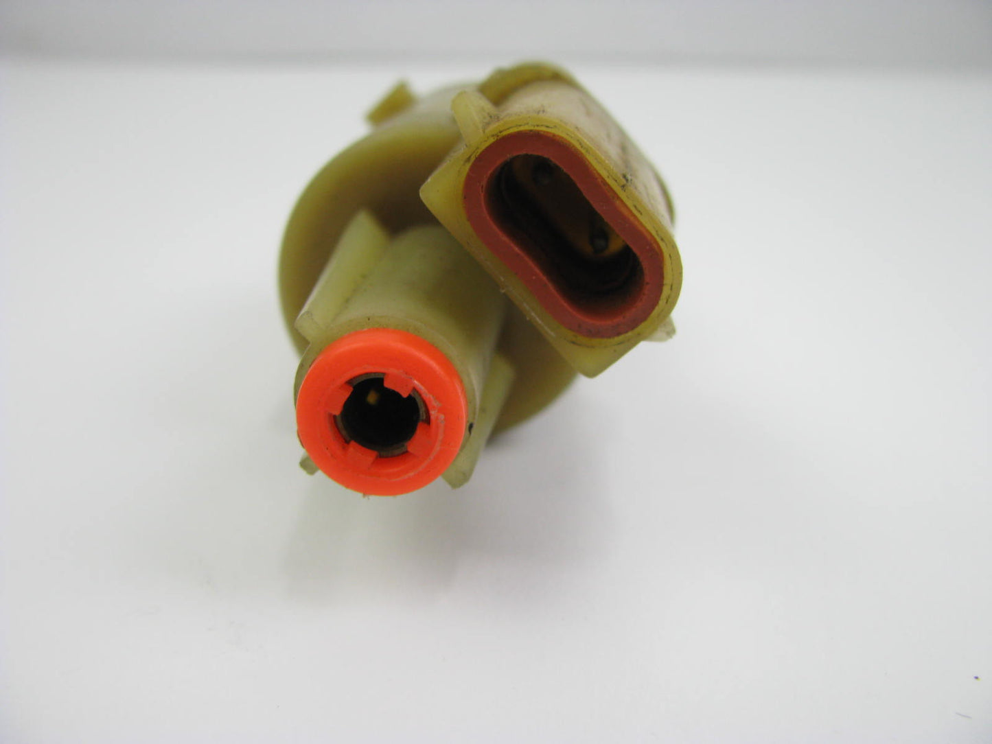 NEW OUT OF BOX FORD E4LC-3B486-AC Rear Suspension Air Solenoid 84-87 Continental
