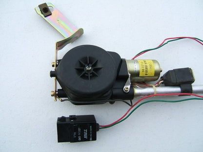 NEW - OUT OF BOX - OEM Ford E4LY-18850-B Power Antenna - 1984 Lincoln Mark VII
