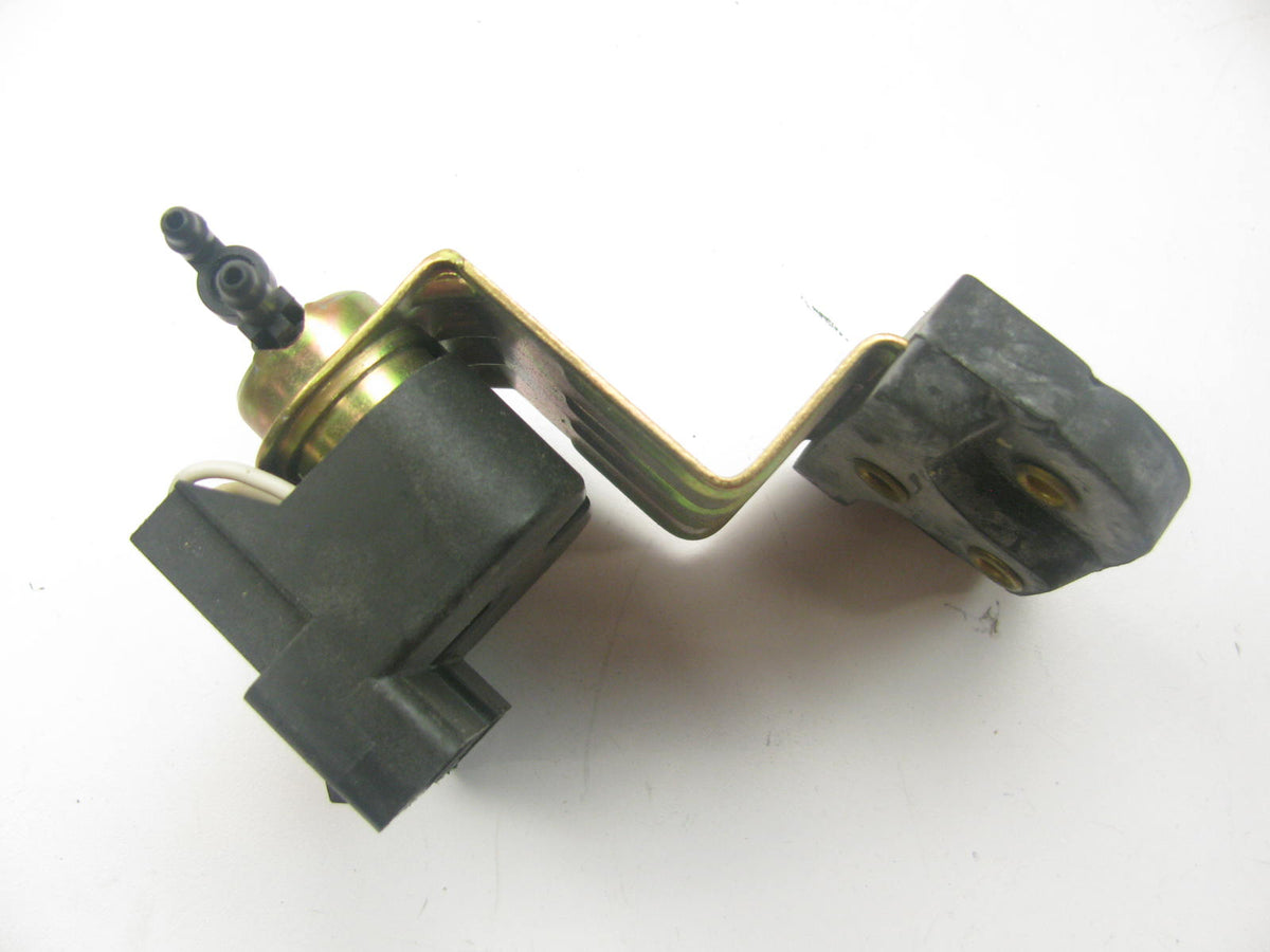 NEW - OUT OF BOX - OEM Ford E4SE-9D474-A3A EGR Vacuum Valve Solenoid