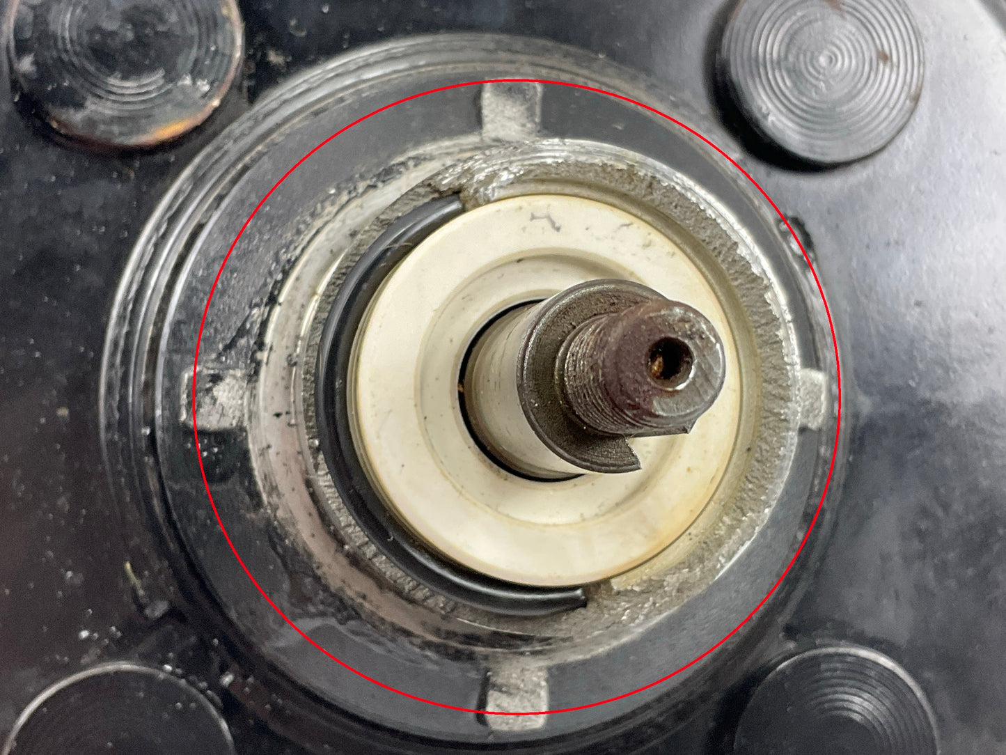 DAMAGED CORE - E4SH-19D623-AA HR980 A/C Compressor - SEE PHOTOS