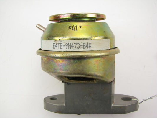 NEW - OUT OF BOX OEM FORD E4TE-9H473-B4A EGR Valve 1985 Ford 5.0L 302 V8