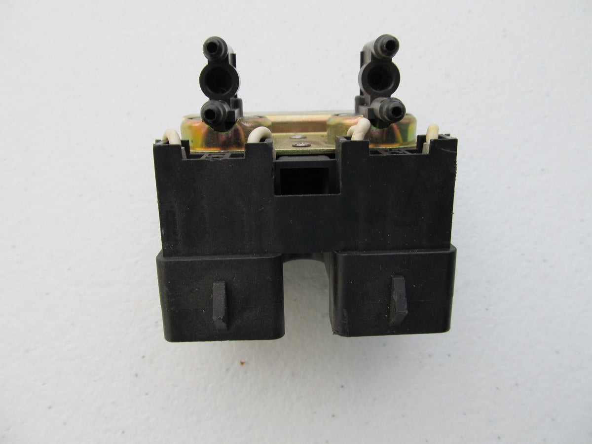 NEW - OUT OF BOX - OEM Ford E4ZE-9D474-E3A EGR Vacuum Valve Solenoid 5.0L 302 V8