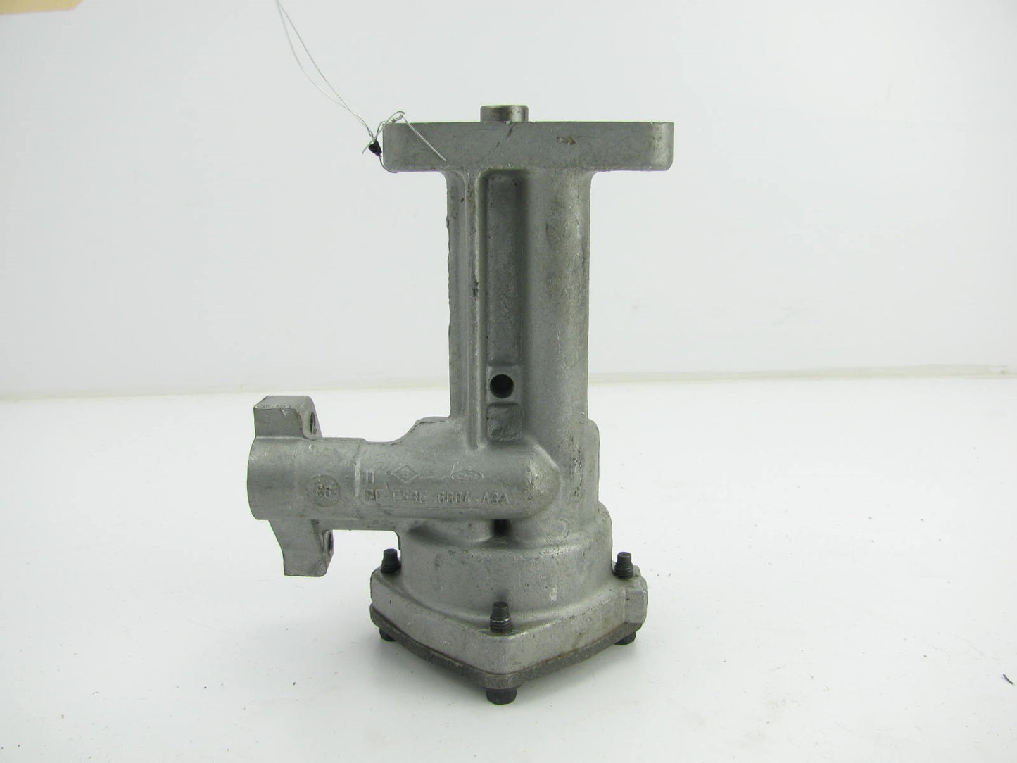 NEW - OUT OF BOX - OEM Ford E53E-6604-A3A Oil Pump