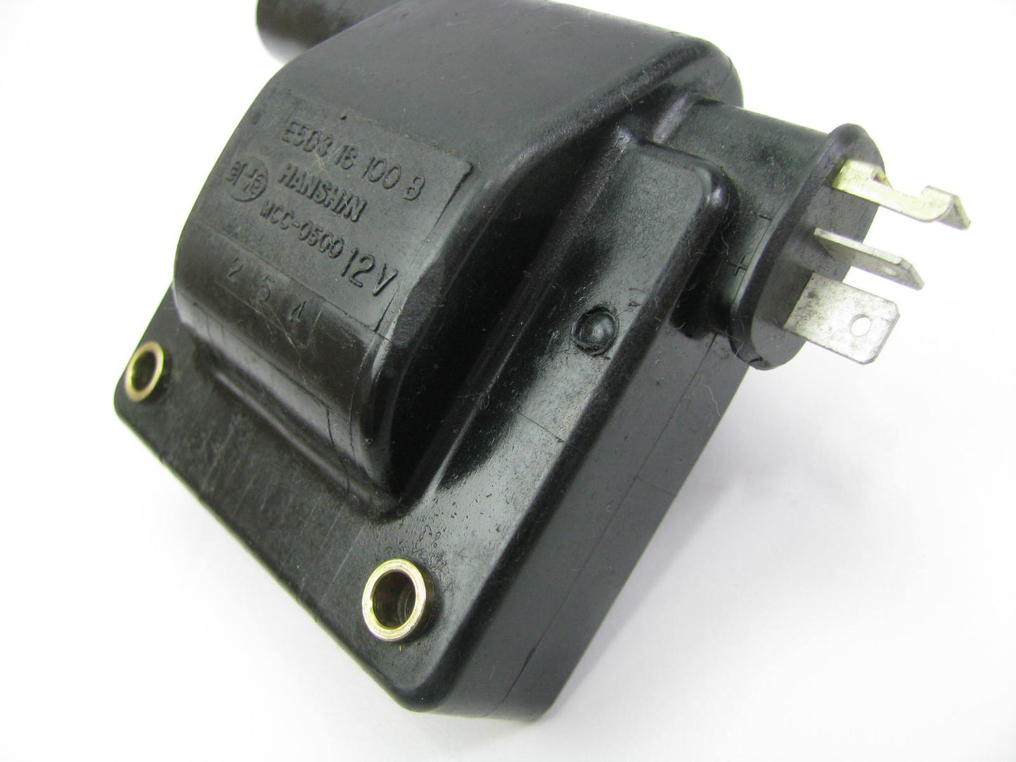 NEW - OUT OF BOX - Genuine Hanshin E5D318100B Ignition Coil