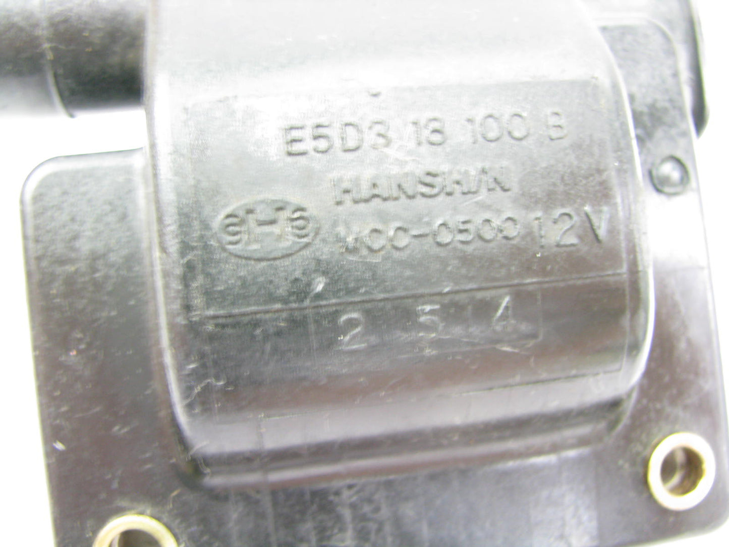 NEW - OUT OF BOX - Genuine Hanshin E5D318100B Ignition Coil