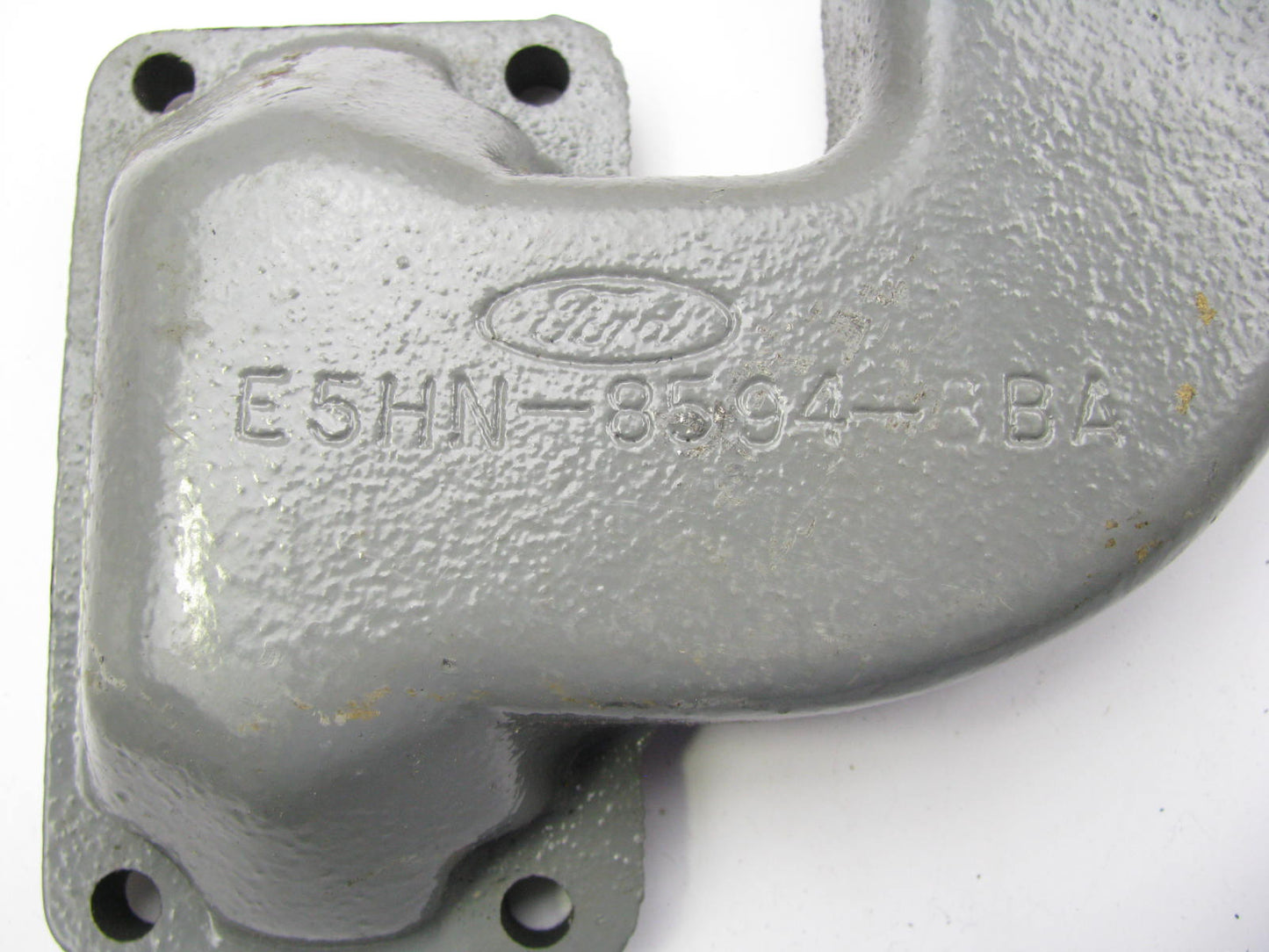 NEW - OUT OF BOX FORD E5HN-8594-BB Coolant Water Outlet 1987-1989 6.6L 7.8L FTO