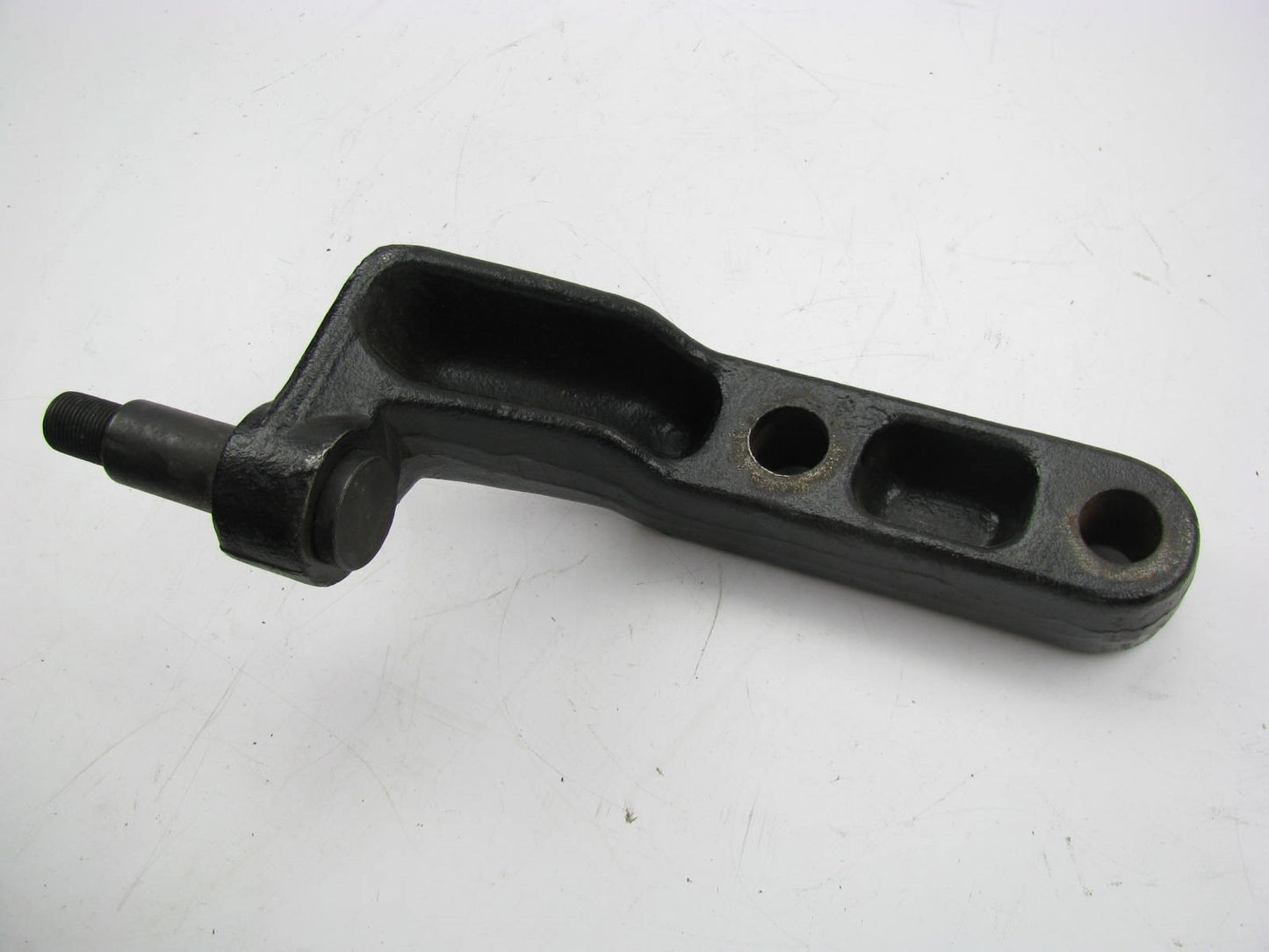 NOS OE Ford E5HT-18165-AA  Left Drivers Side Shock Mount Bar 1985-up Heavy Truck