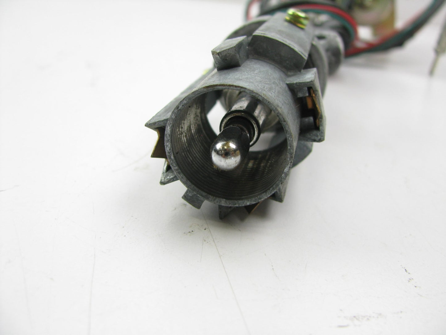 NEW - OUT OF BOX - OEM Ford E5SF-19A018-BA Power Antenna