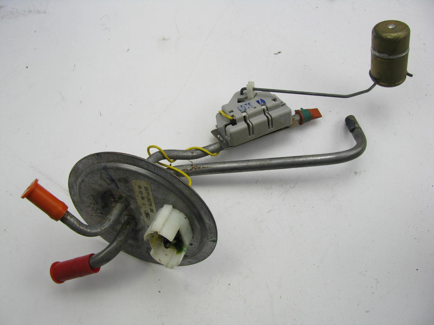 SURFACE RUST - FORD E5TF-9275-BE-R Fuel Level Sender 85-86 F250 F350 Diesel AFT