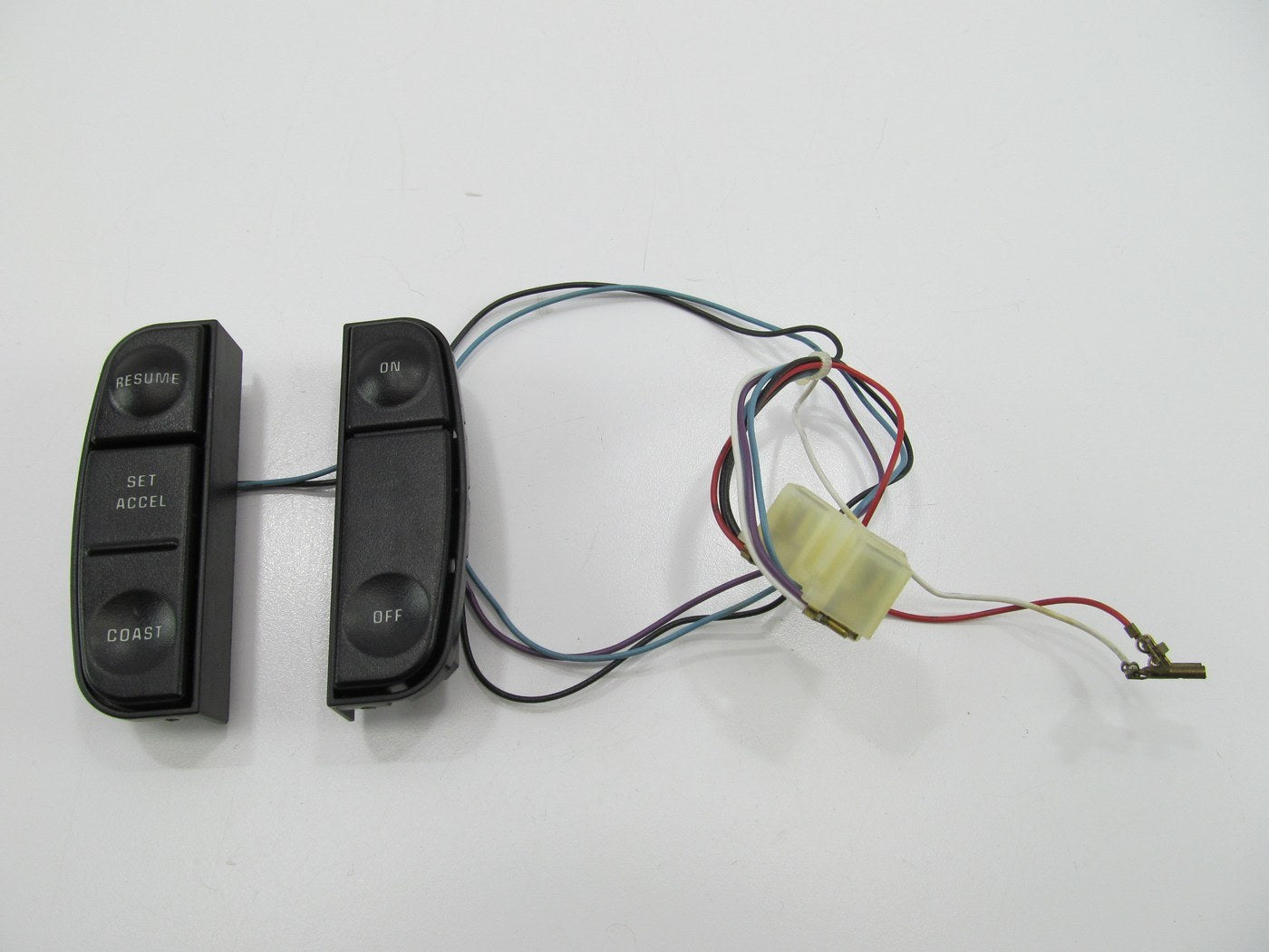 NEW - OUT OF BOX FORD E63C-9D780-AB Cruise Control Switch 1986-89 Tempo & Topaz