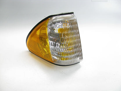 NEW - Out Of Box E63Z-13200-A Front Right Side Marker Light 1986-1987 Tempo