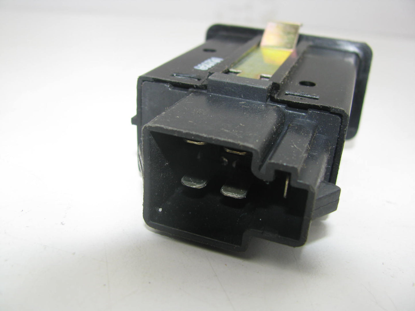 NEW - OUT OF BOX E64B-19A328-AC Rear Defrost Window Switch 1986-91 Mercury Sable
