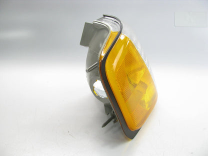 NEW - UNBOXED FORD E66Y-13200-A Front Right Parking Lamp 1986-87 Mercury Topaz